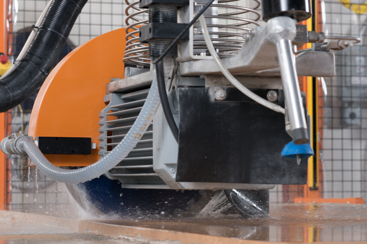 Waterjet for stone fabrication (png original)